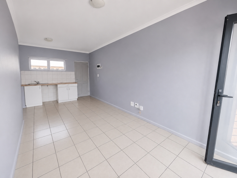 To Let 1 Bedroom Property for Rent in Maitland Western Cape